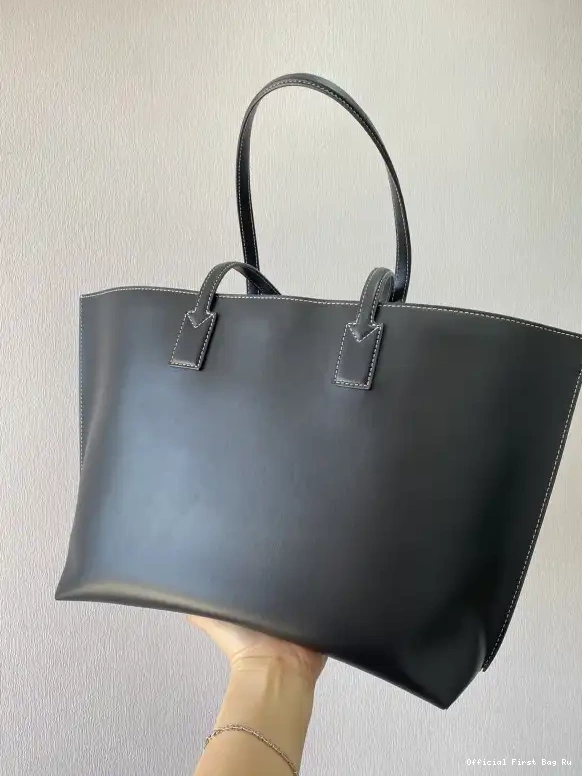 Official FirstBag Ru Motif Tote Monogram Leather Medium BURBERRY 0501